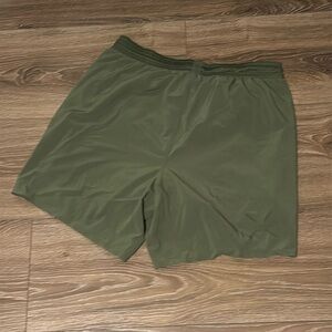 Ten Thousand Session short